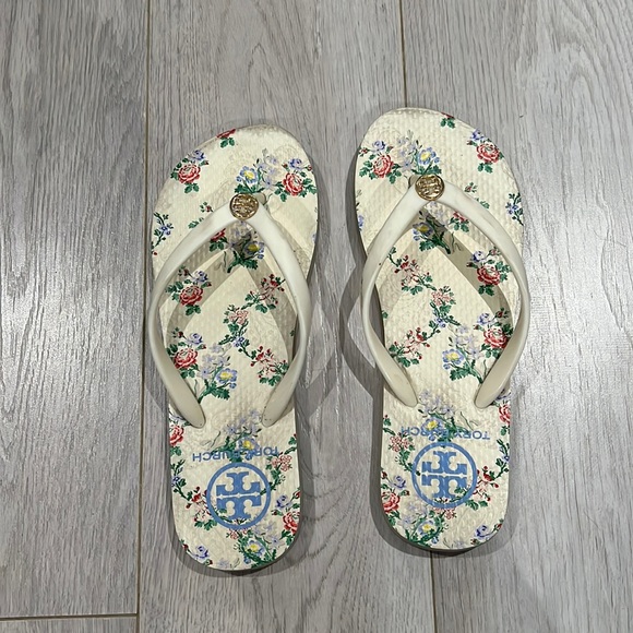 Tory Burch Shoes - Cute Tory Burch slippers.  Good condition